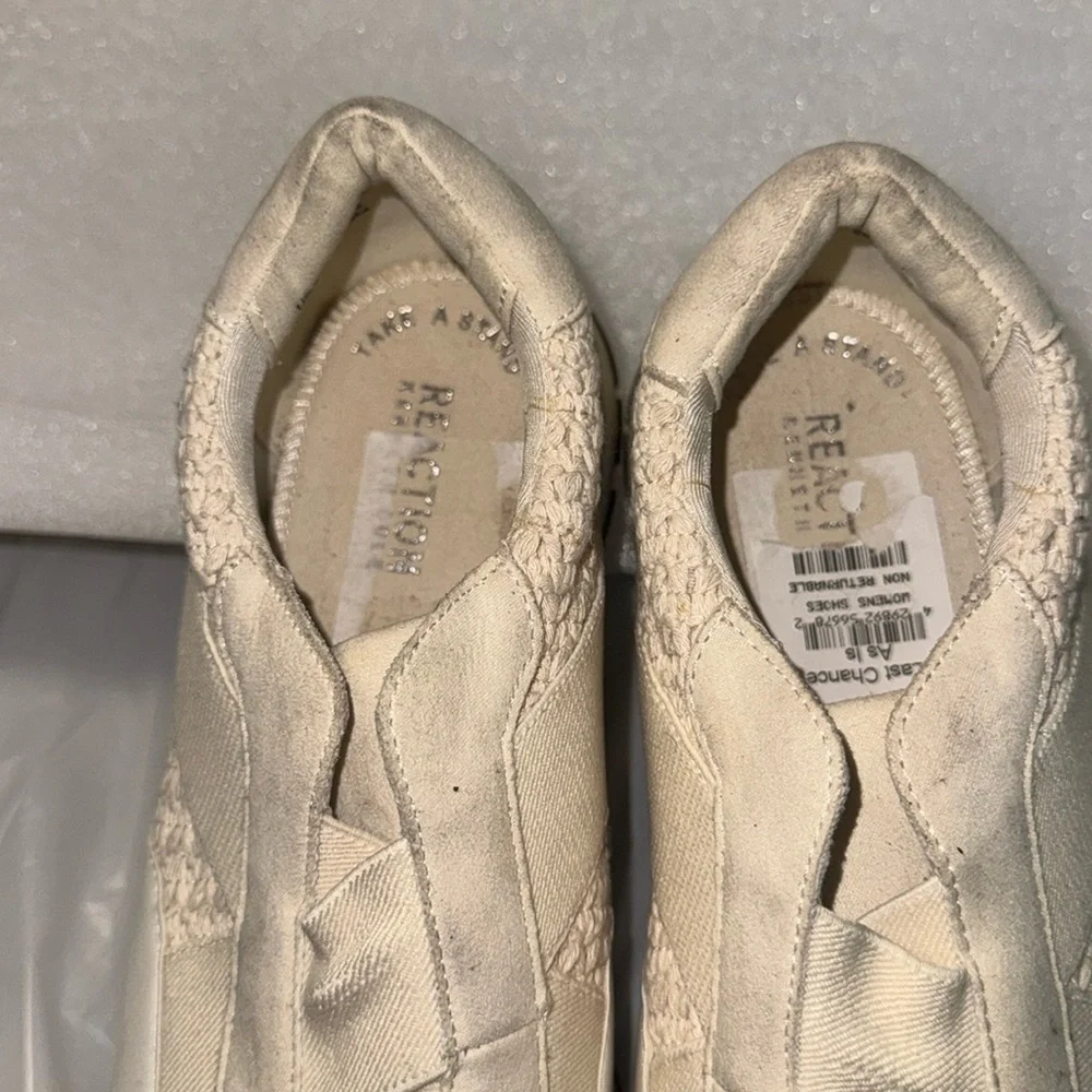 Reaction by Kenneth Cole slip on sneakers in creamy almond color NWOT Size 10